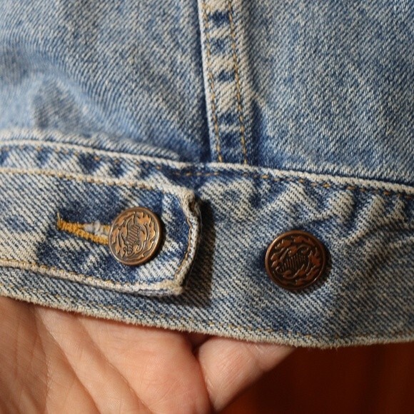 Disney Store Vintage Denim Mickey Mouse Jean Vest Large Y2K Embroidered Jacket - Picture 4 of 16